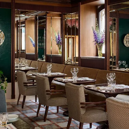 Orient Express Hotel